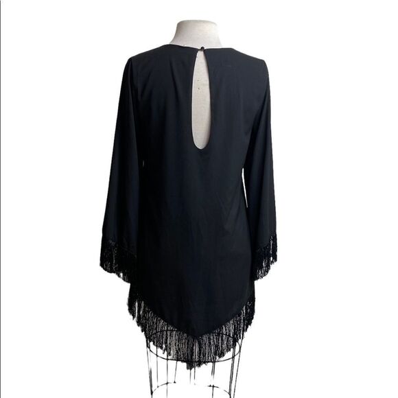 Little black dress S fringe hem and fringe sleeves V shape hem line - Picture 2 of 6